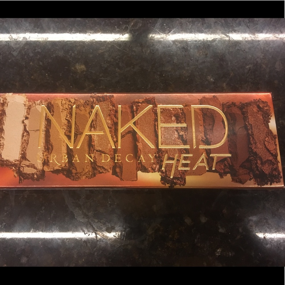 Naked Heat Eyeshadow Palette